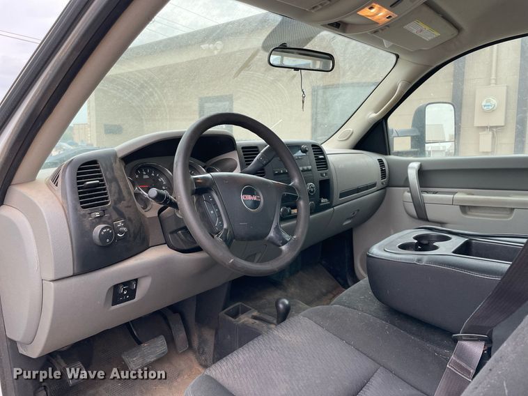 image for item NB9089 2014 GMC Sierra 2500HD bale bed pickup truck