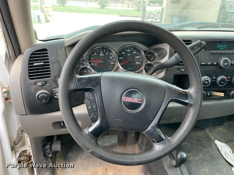 image for item NB9089 2014 GMC Sierra 2500HD bale bed pickup truck