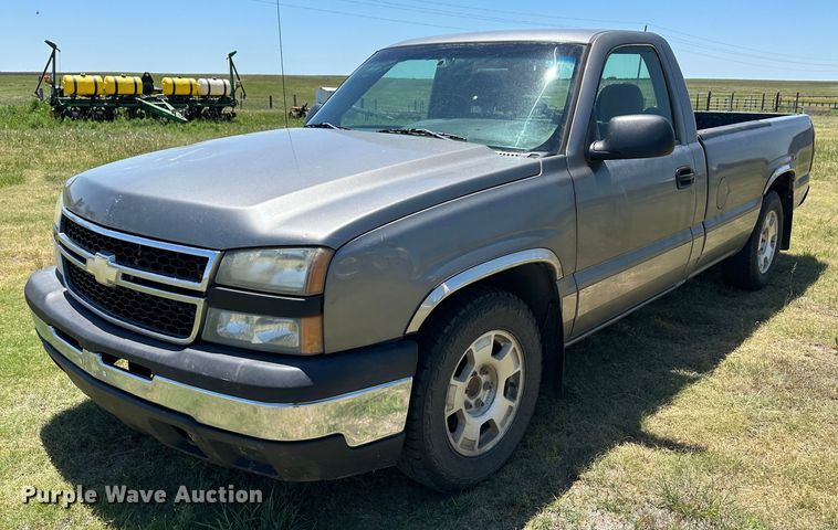 image for item NE9031 2006 Chevrolet Silverado 1500  pickup truck