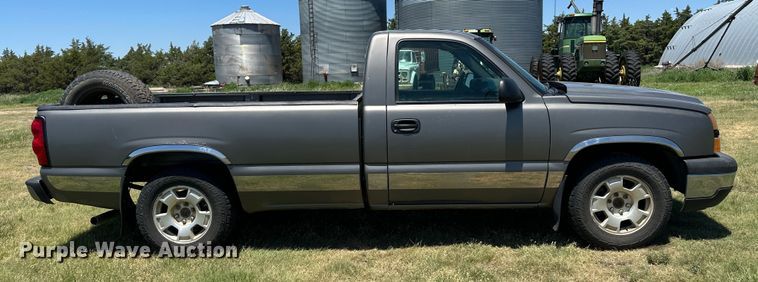 image for item NE9031 2006 Chevrolet Silverado 1500  pickup truck