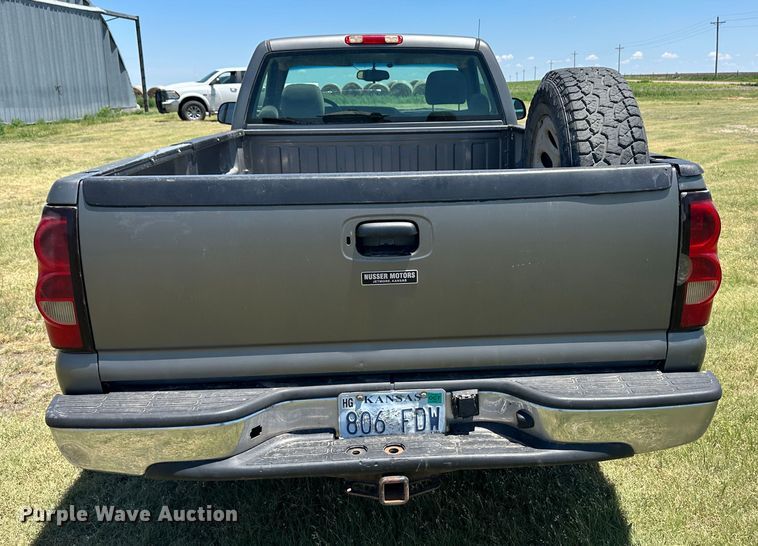 image for item NE9031 2006 Chevrolet Silverado 1500  pickup truck
