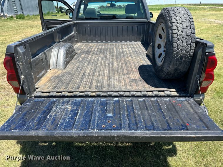 image for item NE9031 2006 Chevrolet Silverado 1500  pickup truck