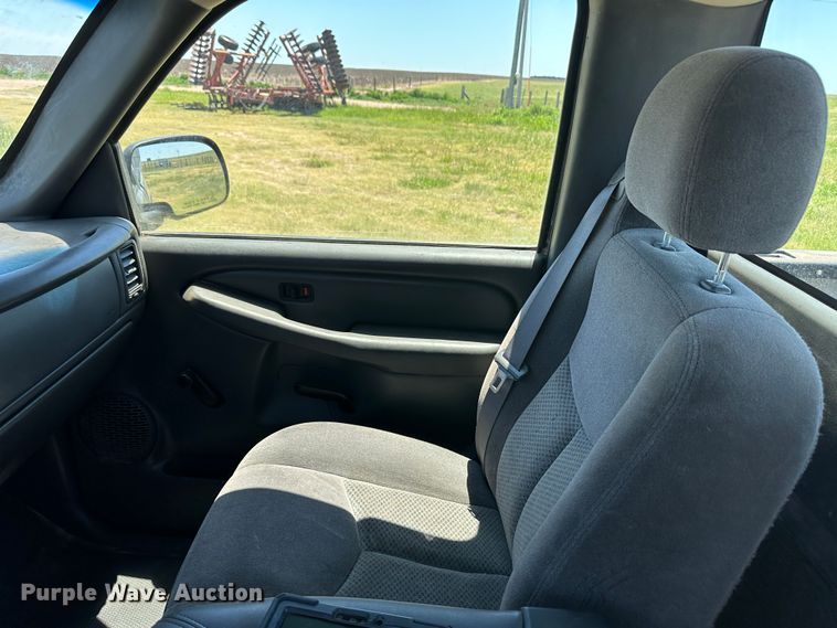 image for item NE9031 2006 Chevrolet Silverado 1500  pickup truck