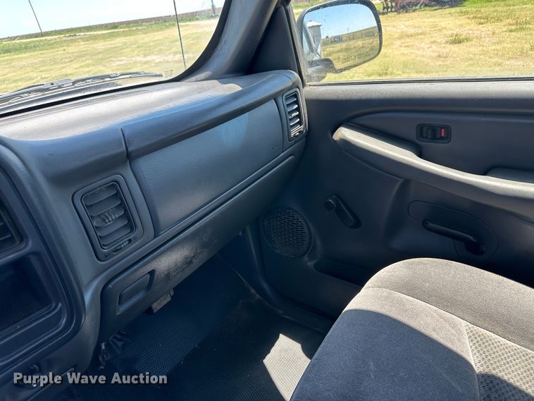 image for item NE9031 2006 Chevrolet Silverado 1500  pickup truck