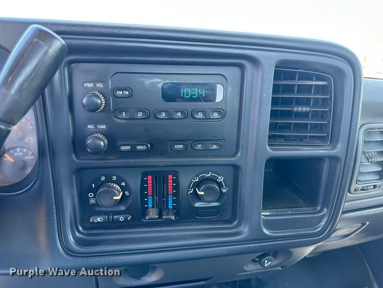 image for item NE9031 2006 Chevrolet Silverado 1500  pickup truck