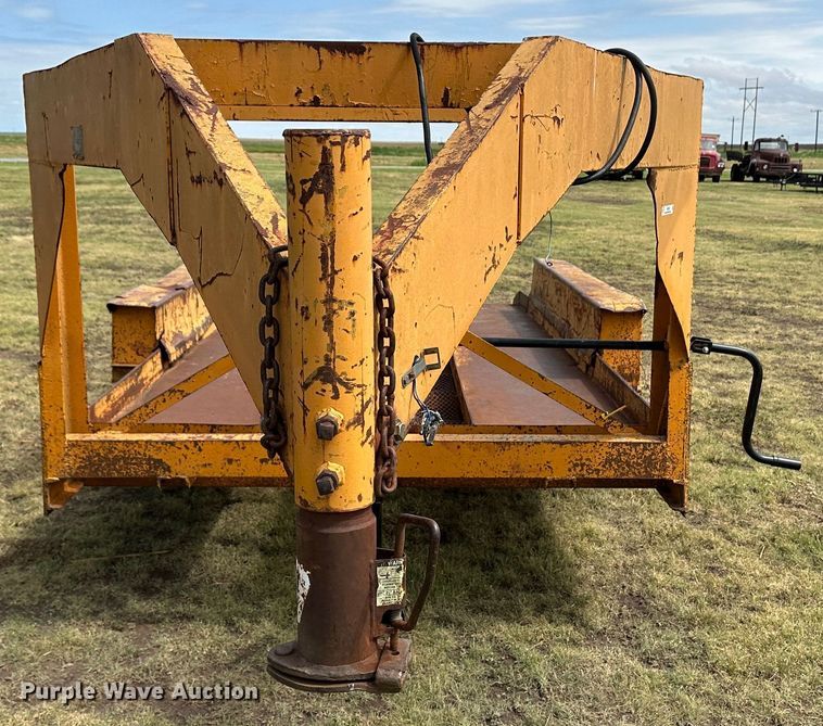 image for item NE9045 1979 Belshe T-2GN  equipment trailer