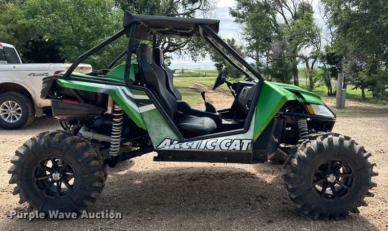 image for item NE9049 2012 Arctic Cat  utility vehicle