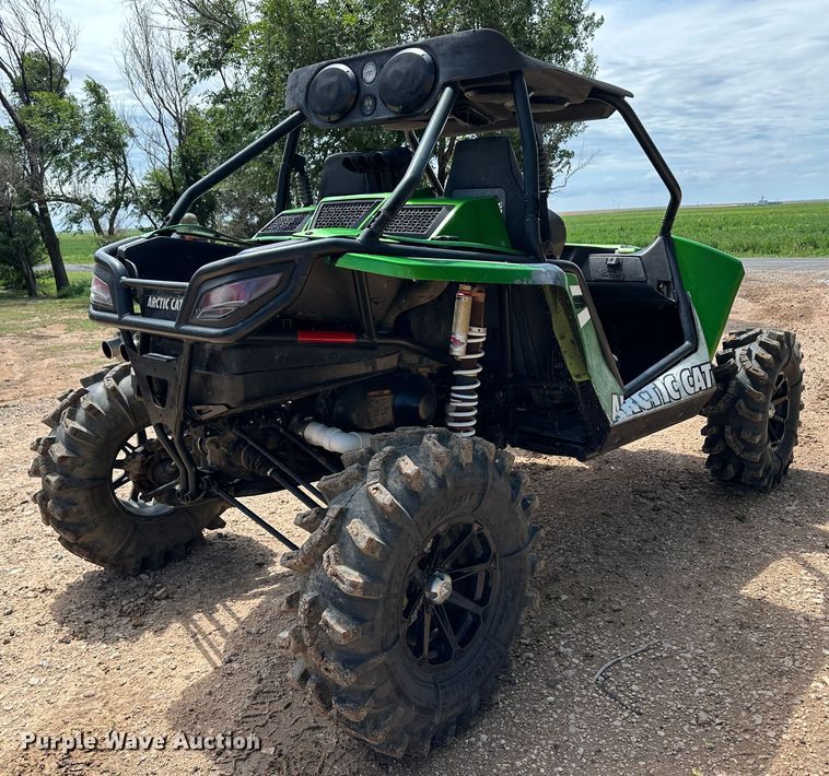 image for item NE9049 2012 Arctic Cat  utility vehicle