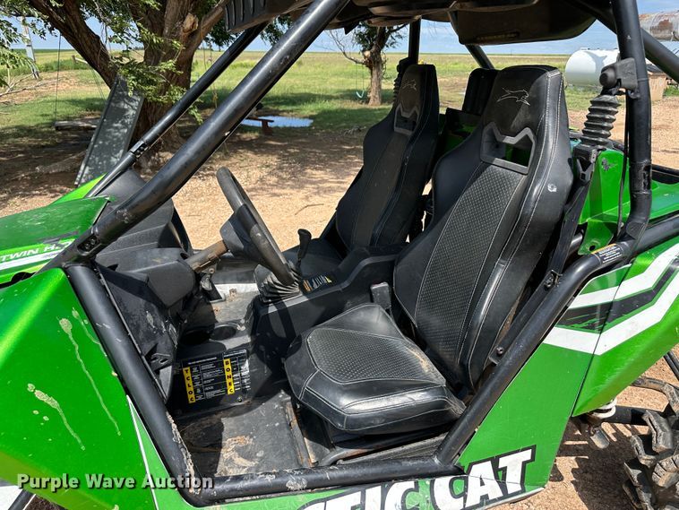 image for item NE9049 2012 Arctic Cat  utility vehicle