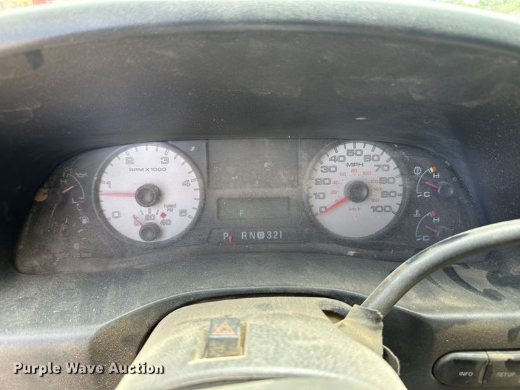 image for item NE9050 2007 Ford F350 Super Duty  Crew Cab pickup truck