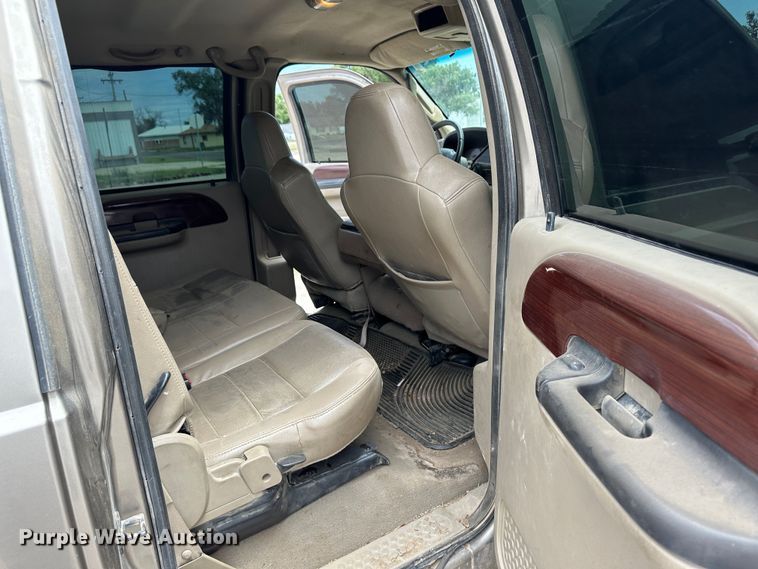 image for item NE9050 2007 Ford F350 Super Duty  Crew Cab pickup truck