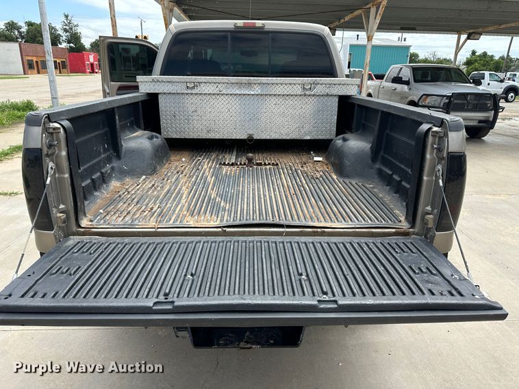 image for item NE9050 2007 Ford F350 Super Duty  Crew Cab pickup truck