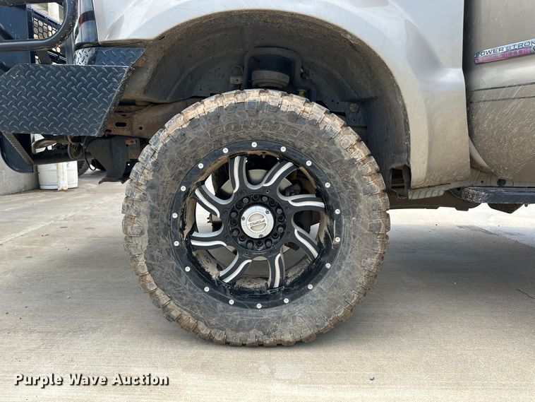 image for item NE9050 2007 Ford F350 Super Duty  Crew Cab pickup truck