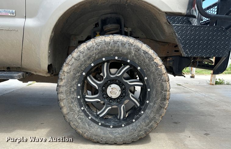 image for item NE9050 2007 Ford F350 Super Duty  Crew Cab pickup truck