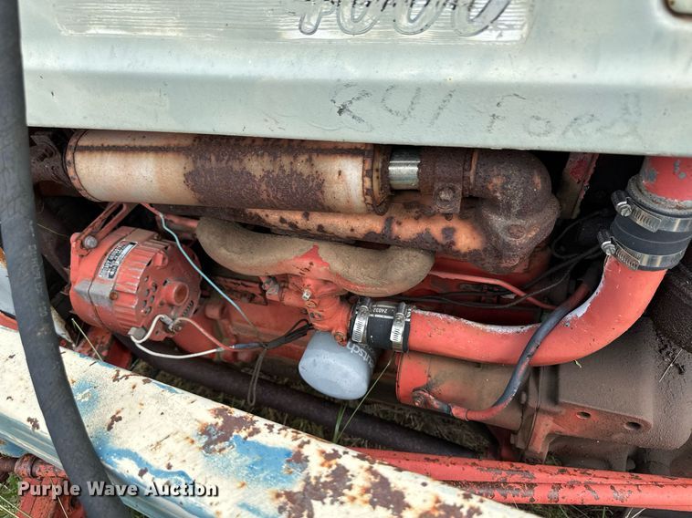 image for item NE9055 Ford 4000  tractor