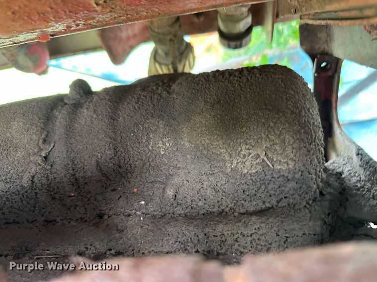 image for item NE9055 Ford 4000  tractor