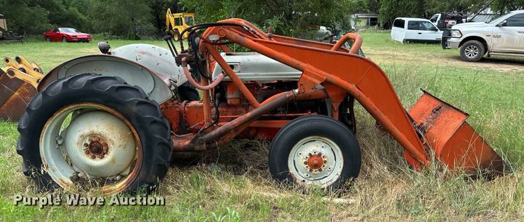 image for item NE9056 1948 Ford 8N  tractor