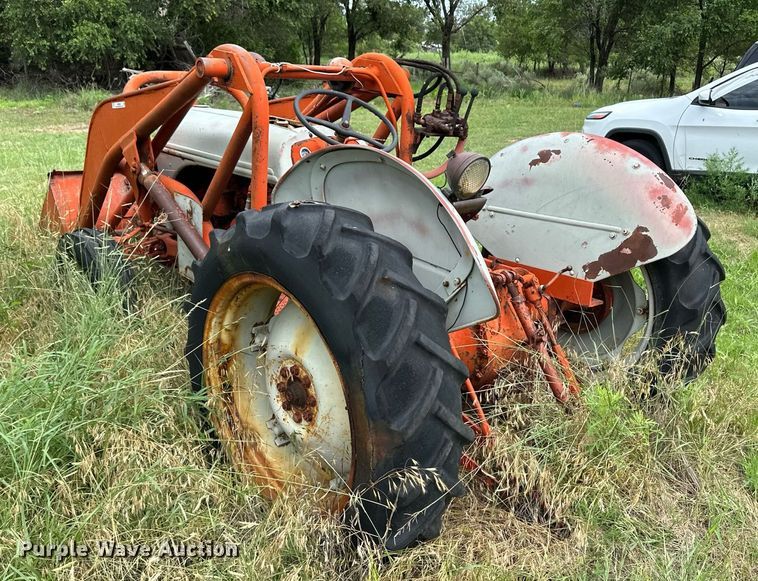 image for item NE9056 1948 Ford 8N  tractor