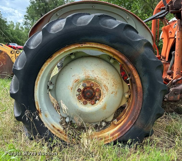 image for item NE9056 1948 Ford 8N  tractor