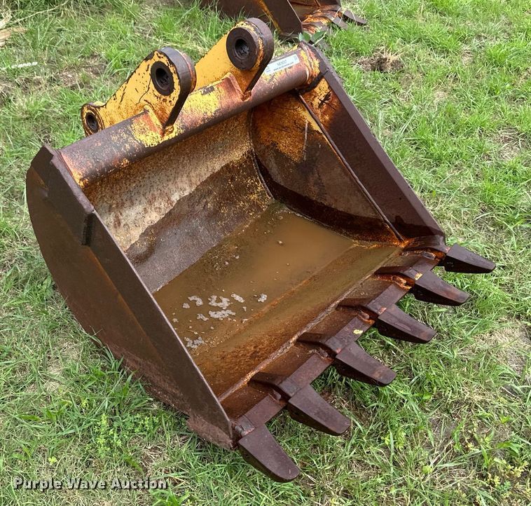 image for item NE9057 Backhoe bucket