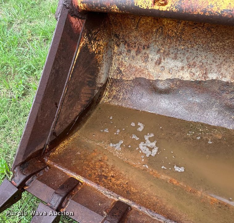 image for item NE9057 Backhoe bucket