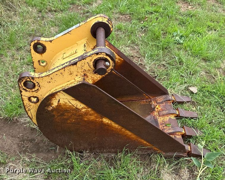 image for item NE9058 Backhoe bucket