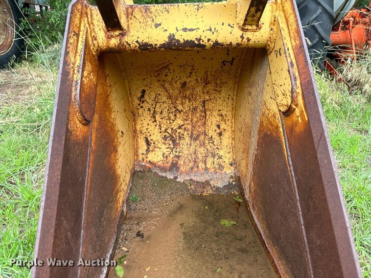 image for item NE9058 Backhoe bucket