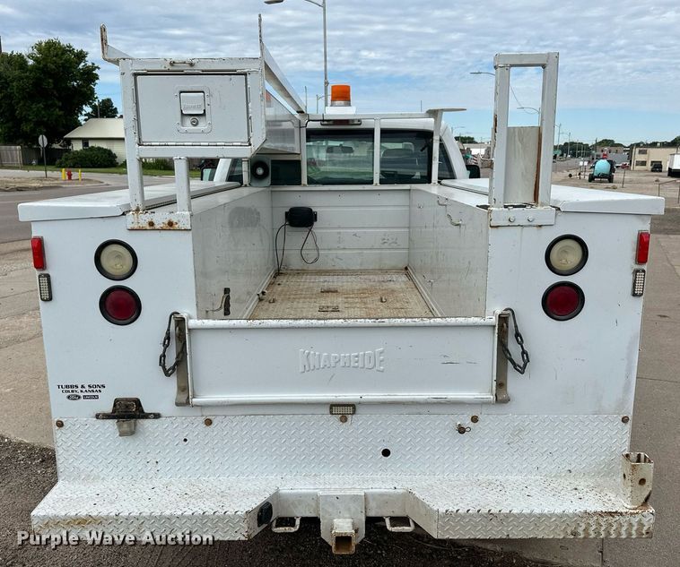 image for item NP9739 2015 Ford F250 Super Duty  SuperCab utility bed pickup truck