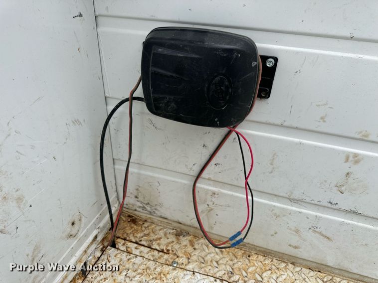 image for item NP9739 2015 Ford F250 Super Duty  SuperCab utility bed pickup truck