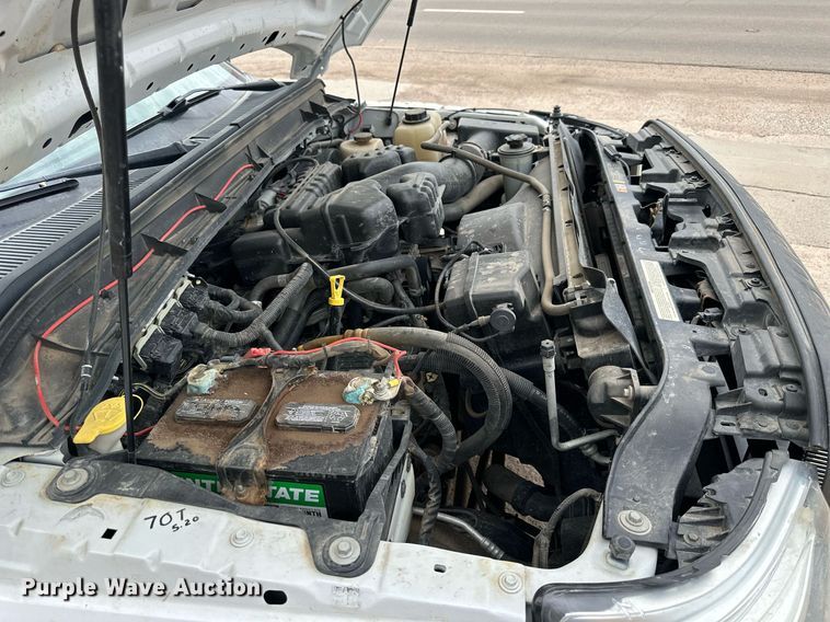 image for item NP9739 2015 Ford F250 Super Duty  SuperCab utility bed pickup truck