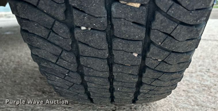 image for item NP9739 2015 Ford F250 Super Duty  SuperCab utility bed pickup truck