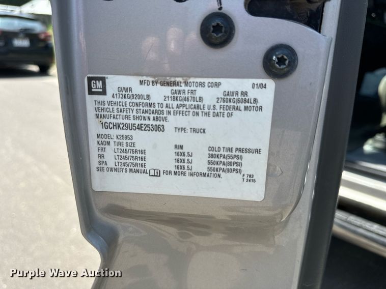 image for item NP9781 2004 Chevrolet Silverado 2500HD  Ext. Cab pickup truck