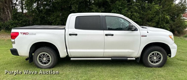 image for item NP9793 2009 Toyota Tundra  CrewMax pickup truck