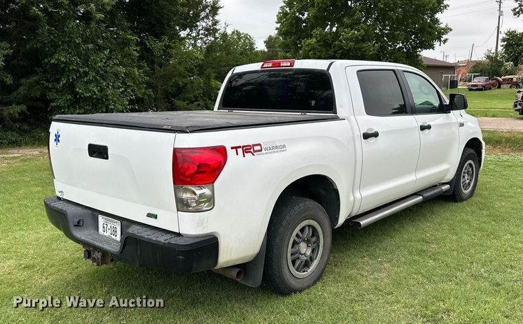 image for item NP9793 2009 Toyota Tundra  CrewMax pickup truck