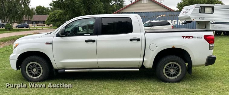 image for item NP9793 2009 Toyota Tundra  CrewMax pickup truck