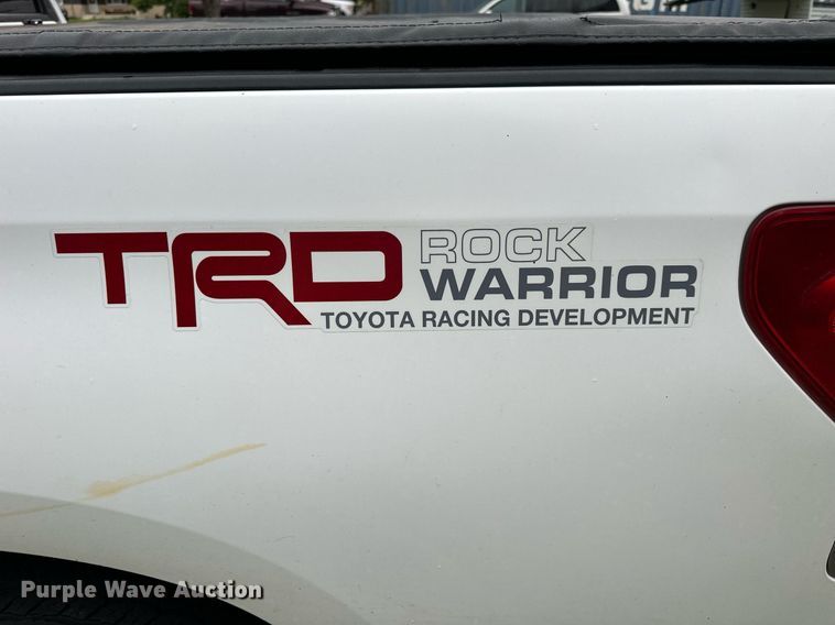 image for item NP9793 2009 Toyota Tundra  CrewMax pickup truck