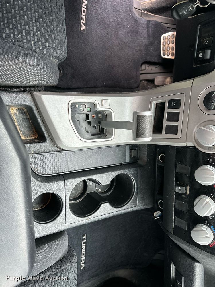 image for item NP9793 2009 Toyota Tundra  CrewMax pickup truck