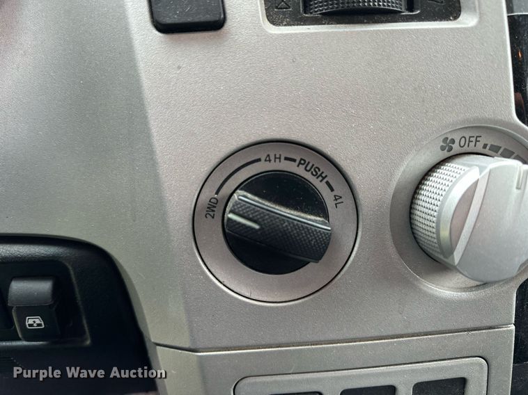 image for item NP9793 2009 Toyota Tundra  CrewMax pickup truck