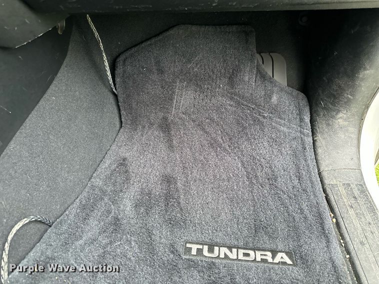 image for item NP9793 2009 Toyota Tundra  CrewMax pickup truck