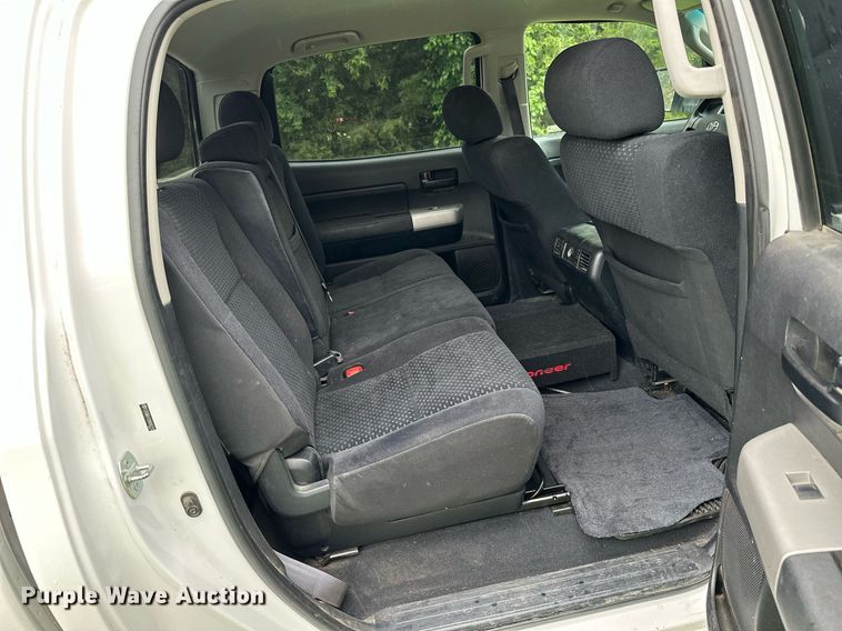 image for item NP9793 2009 Toyota Tundra  CrewMax pickup truck