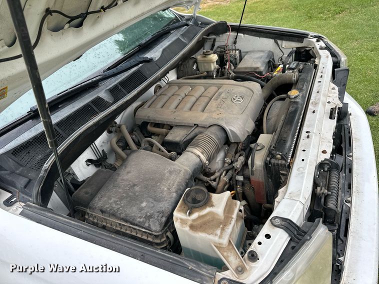 image for item NP9793 2009 Toyota Tundra  CrewMax pickup truck