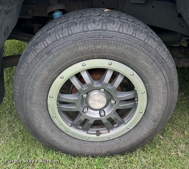 image for item NP9793 2009 Toyota Tundra  CrewMax pickup truck