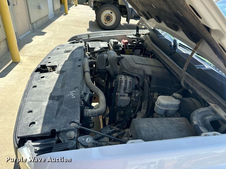 image for item NP9832 2010 Chevrolet Silverado 1500  Ext. Cab pickup truck