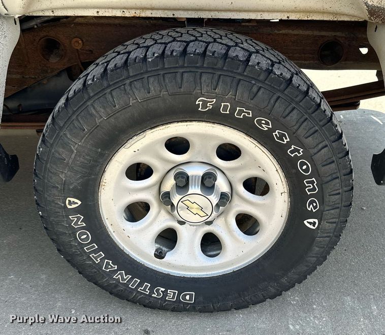 image for item NP9832 2010 Chevrolet Silverado 1500  Ext. Cab pickup truck