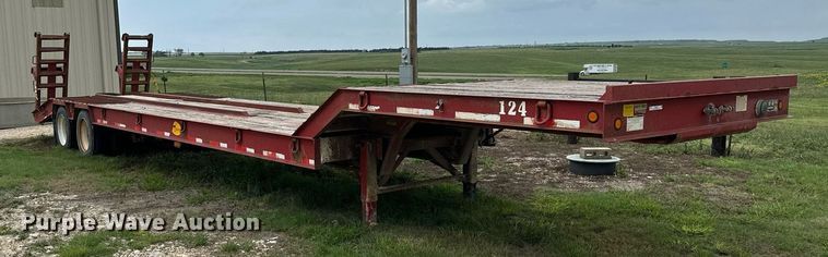 image for item NP9837 2006 Viking Trailers VFD46R16F35T  drop deck equipment trailer