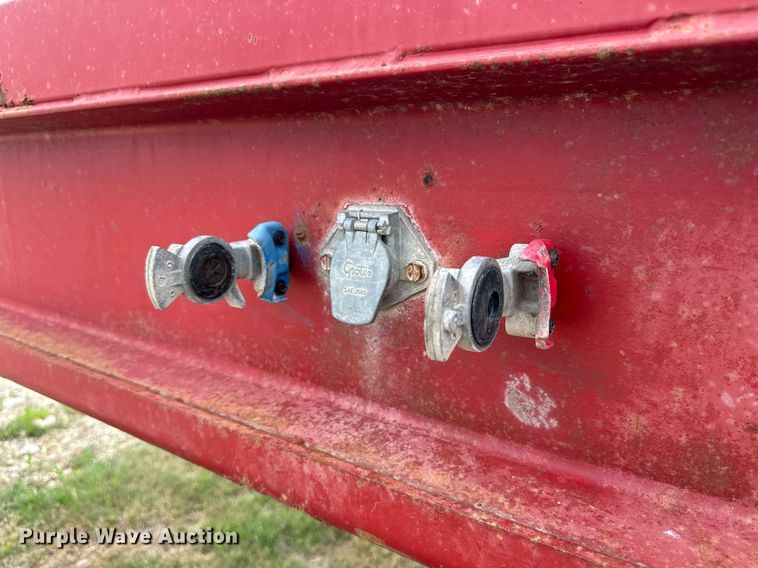 image for item NP9837 2006 Viking Trailers VFD46R16F35T  drop deck equipment trailer