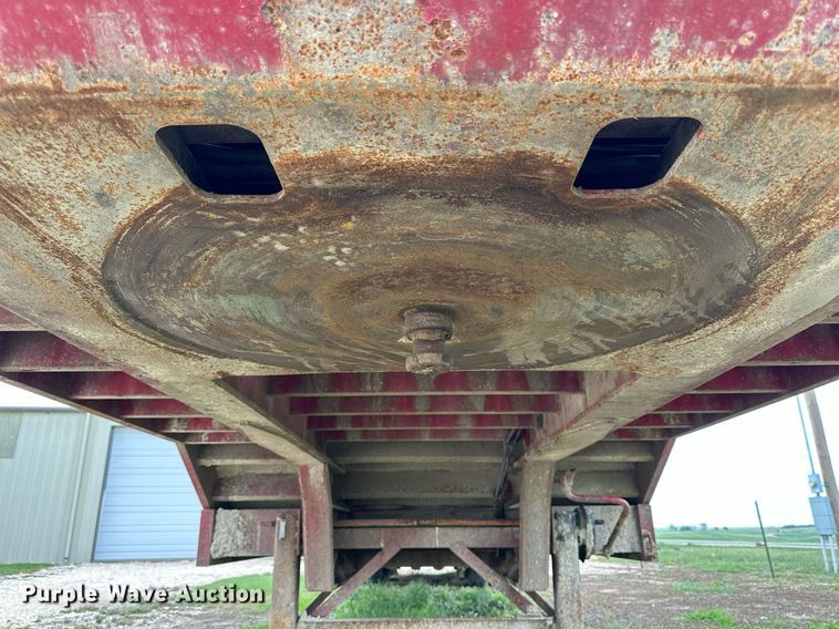 image for item NP9837 2006 Viking Trailers VFD46R16F35T  drop deck equipment trailer