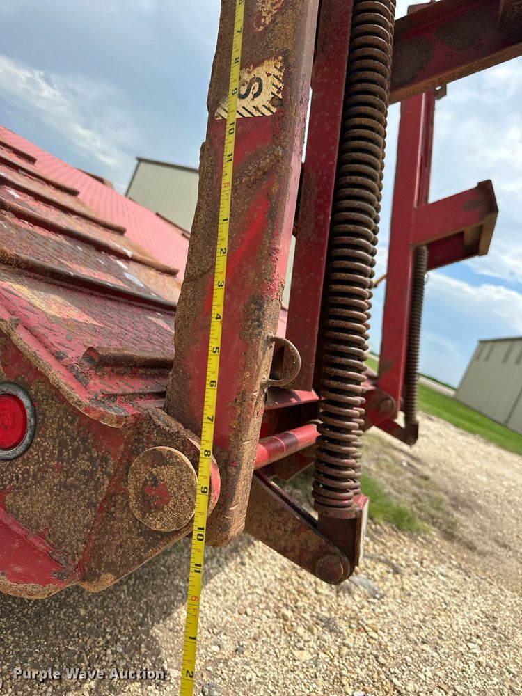 image for item NP9837 2006 Viking Trailers VFD46R16F35T  drop deck equipment trailer