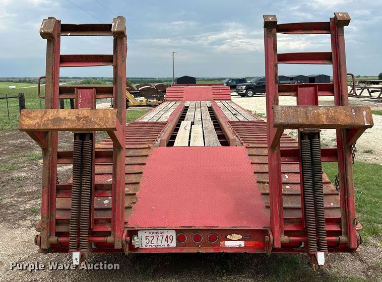 image for item NP9837 2006 Viking Trailers VFD46R16F35T  drop deck equipment trailer