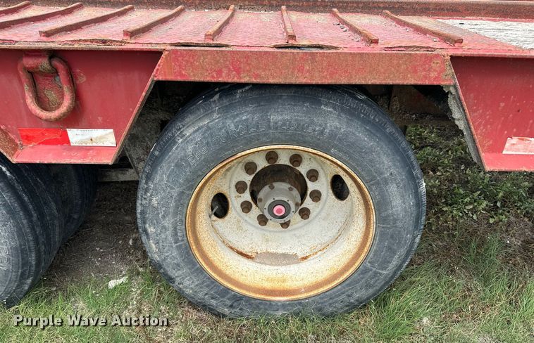 image for item NP9837 2006 Viking Trailers VFD46R16F35T  drop deck equipment trailer